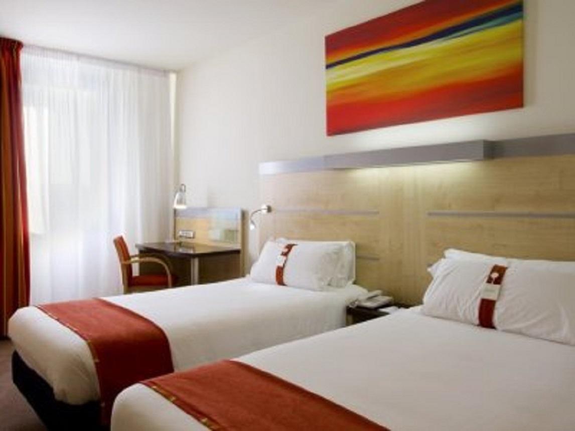 Holiday Inn Express Barcelona City 22@ By Ihg Exterior photo