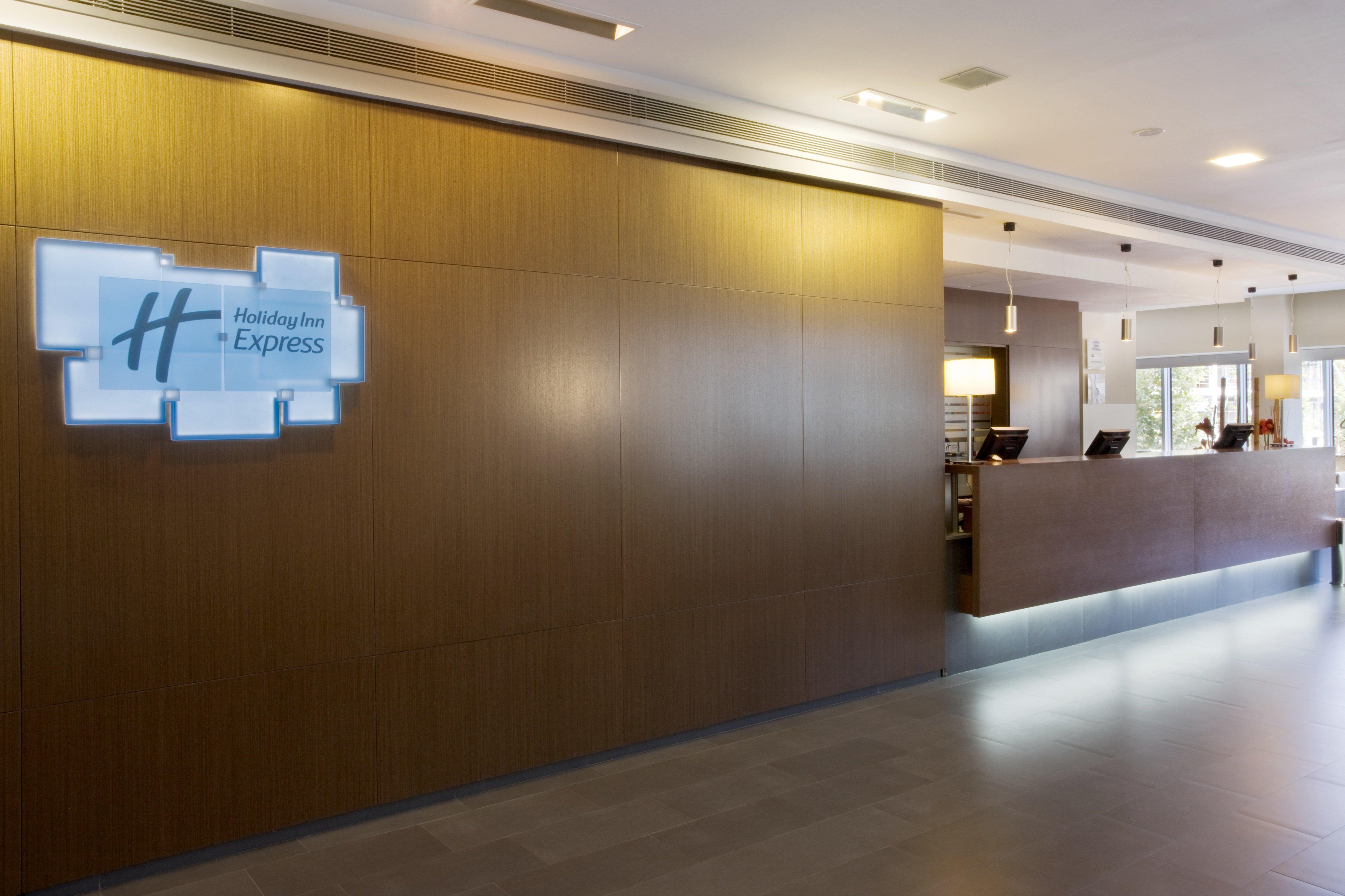 Holiday Inn Express Barcelona City 22@ By Ihg Exterior photo