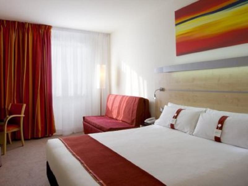 Holiday Inn Express Barcelona City 22@ By Ihg Exterior photo