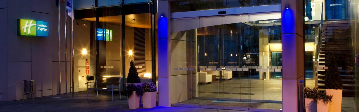 Holiday Inn Express Barcelona City 22@ By Ihg Exterior photo